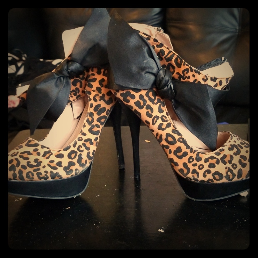 Leopard heels